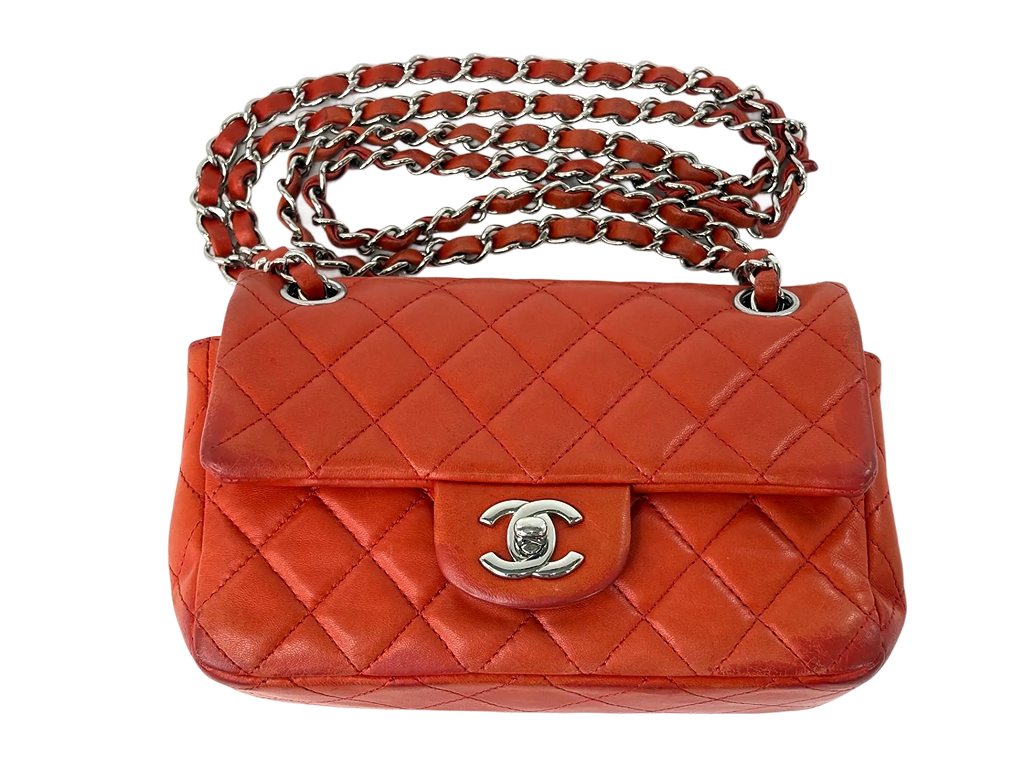 正規CHANEL ヴィンテージ ミニシャネルマトラッセリペア後交換チェーン のみ シャネル マトラッセのチェーン修理はいくら？値段・金具交換・内側